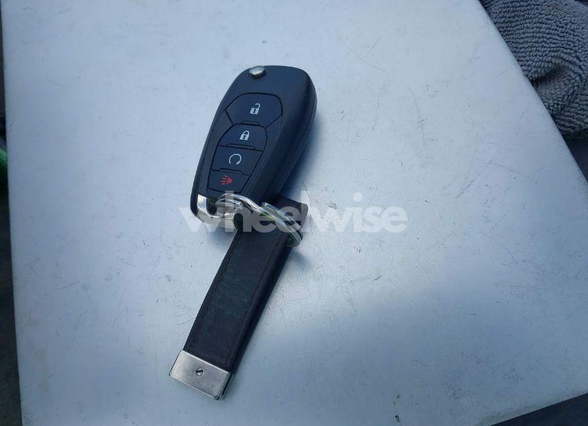 Photo 11 of 2021 Chevrolet Trax FWD LT (VIN KL7CJLSB5MB310193)