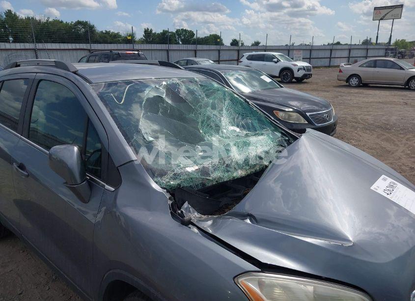 Photo 6 of 2015 Chevrolet Trax LT (VIN KL7CJLSB6FB109910)