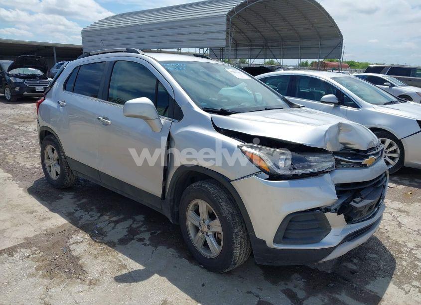 2017 Chevrolet Trax LT (VIN KL7CJLSB6HB166935) main photo