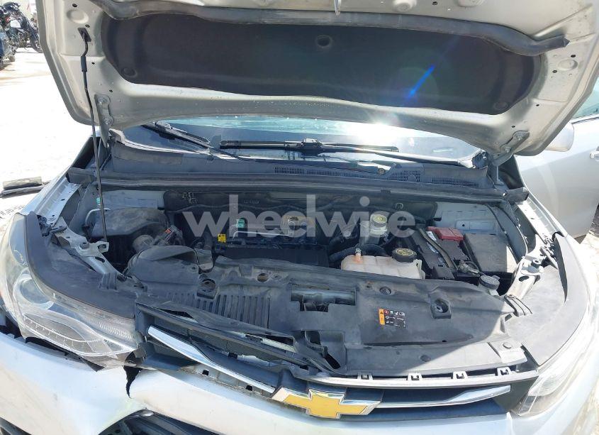 Photo 10 of 2017 Chevrolet Trax LT (VIN KL7CJLSB6HB166935)