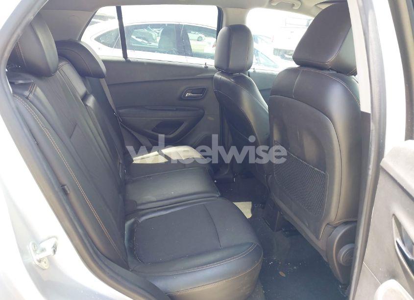 Photo 8 of 2017 Chevrolet Trax LT (VIN KL7CJLSB6HB166935)