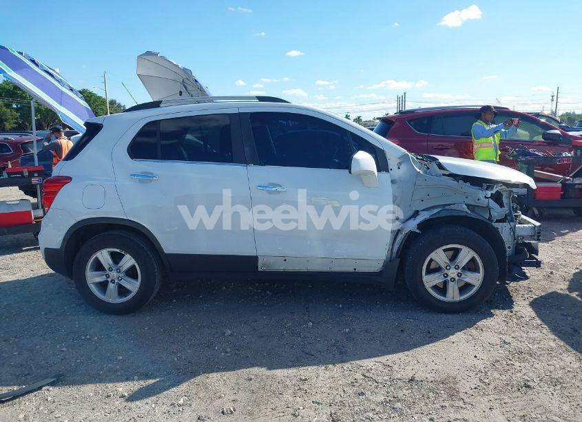 Photo 14 of 2017 Chevrolet Trax LT (VIN KL7CJLSB6HB194119)