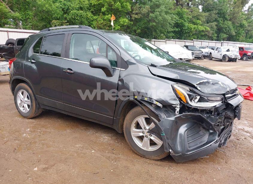 2018 Chevrolet Trax LT (VIN KL7CJLSB6JB675672) main photo