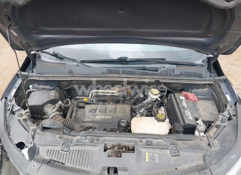 Photo 10 of 2018 Chevrolet Trax LT (VIN KL7CJLSB6JB675672)