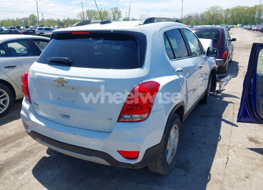 Photo 4 of 2019 Chevrolet Trax LT (VIN KL7CJLSB6KB911254)