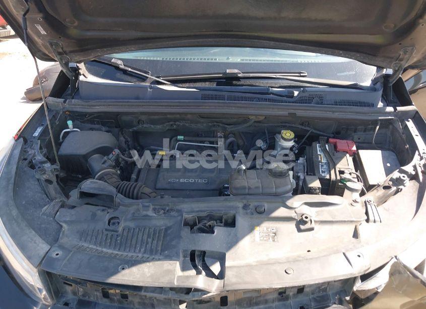 Photo 10 of 2019 Chevrolet Trax LT (VIN KL7CJLSB6KB956193)