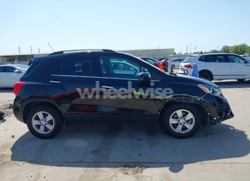 Photo 14 of 2019 Chevrolet Trax LT (VIN KL7CJLSB6KB956193)
