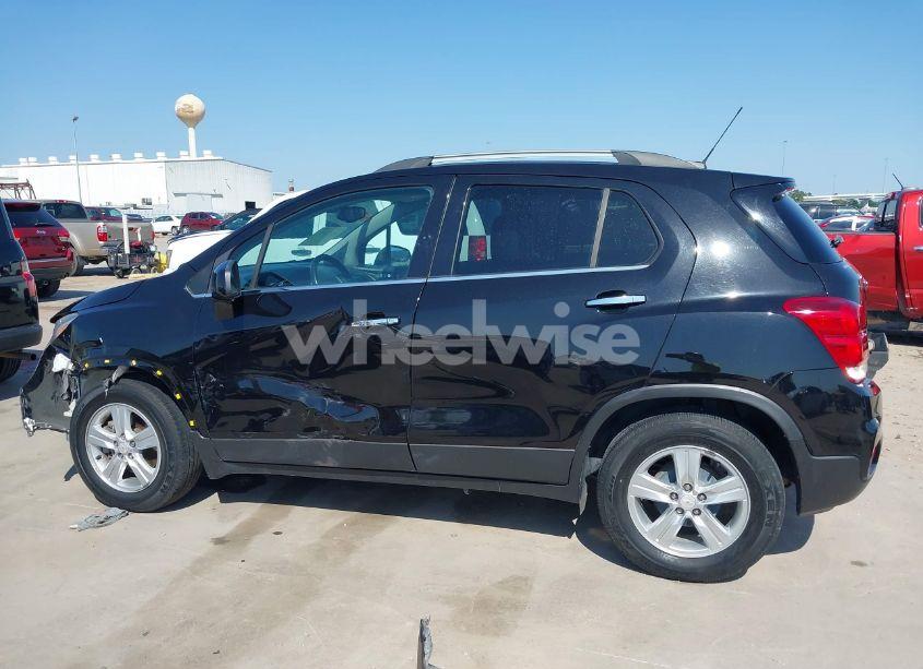 Photo 15 of 2019 Chevrolet Trax LT (VIN KL7CJLSB6KB956193)