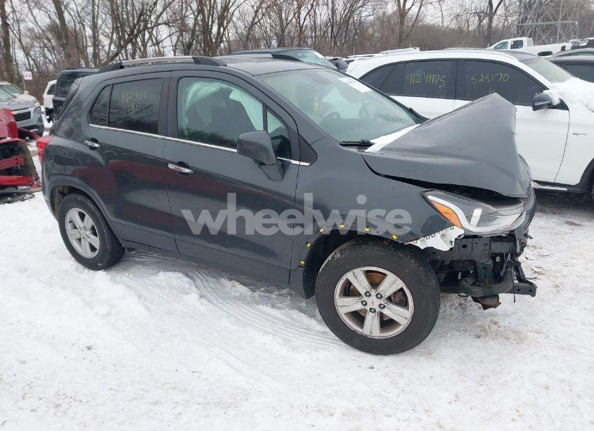 2017 Chevrolet Trax LT (VIN KL7CJLSB7HB161307) main photo