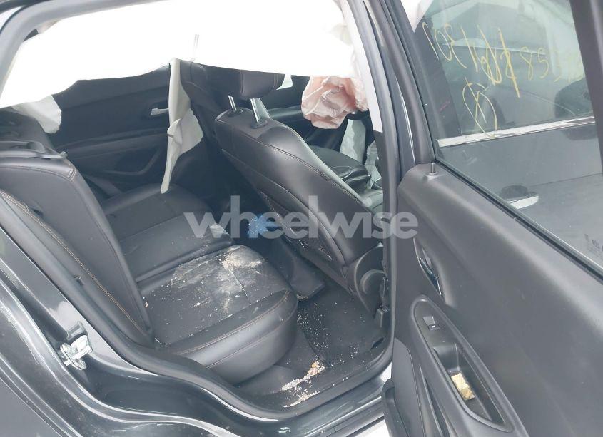 Photo 8 of 2017 Chevrolet Trax LT (VIN KL7CJLSB7HB161307)