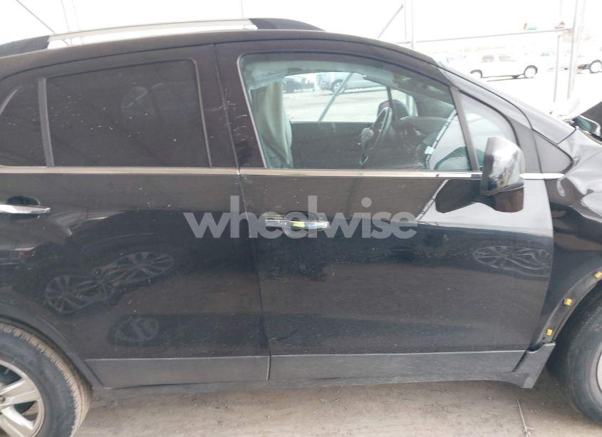 Photo 13 of 2019 Chevrolet Trax LT (VIN KL7CJLSB7KB954386)