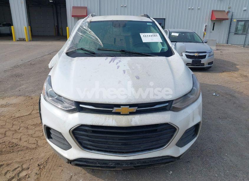 Photo 12 of 2021 Chevrolet Trax FWD LT (VIN KL7CJLSB7MB329750)