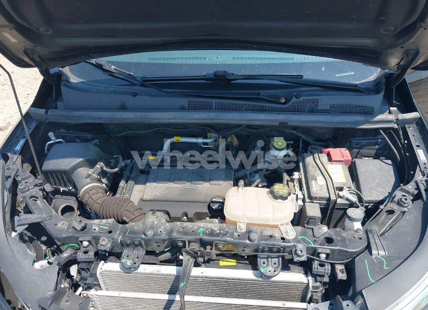 Photo 10 of 2021 Chevrolet Trax FWD LT (VIN KL7CJLSB7MB332907)