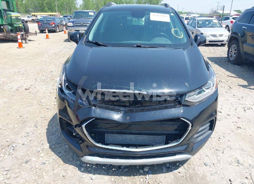 Photo 13 of 2021 Chevrolet Trax FWD LT (VIN KL7CJLSB7MB332907)