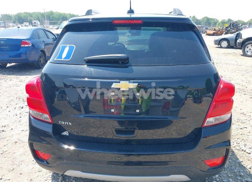 Photo 17 of 2021 Chevrolet Trax FWD LT (VIN KL7CJLSB7MB332907)
