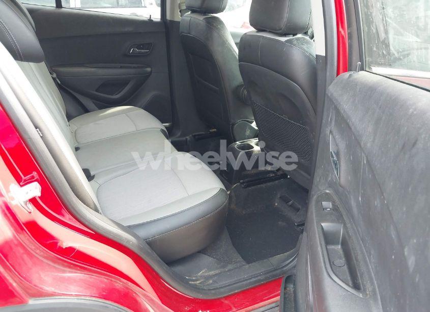 Photo 8 of 2015 Chevrolet Trax LT (VIN KL7CJLSB8FB085304)