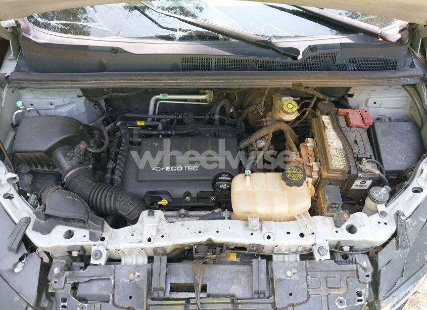 Photo 10 of 2018 Chevrolet Trax LT (VIN KL7CJLSB8JB571362)