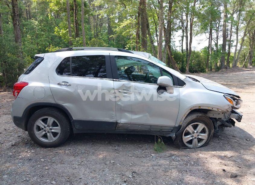 Photo 18 of 2018 Chevrolet Trax LT (VIN KL7CJLSB8JB571362)