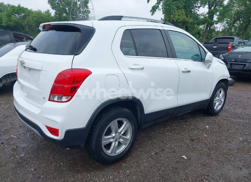 Photo 4 of 2019 Chevrolet Trax LT (VIN KL7CJLSB8KB912566)