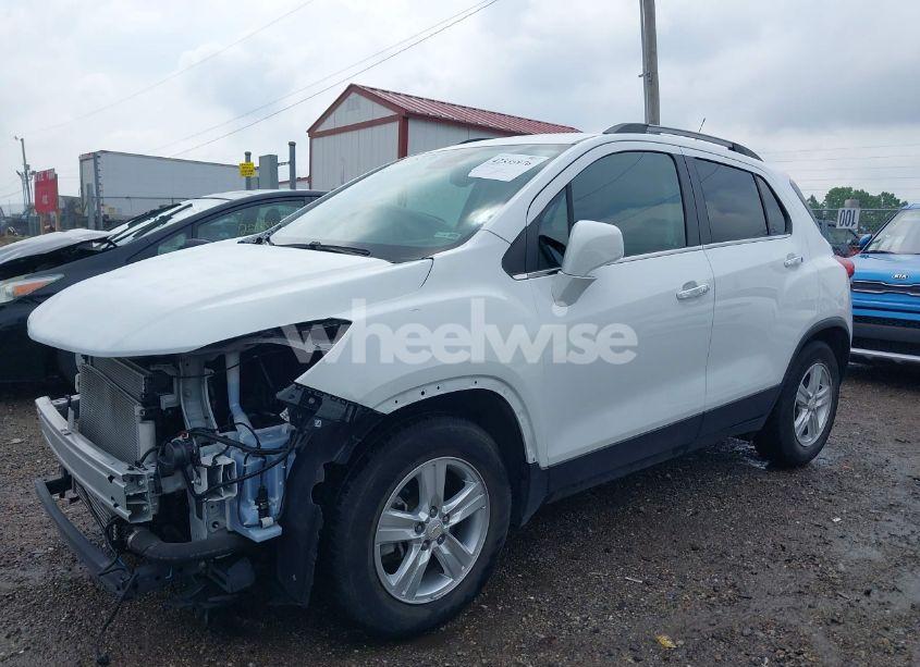 Photo 6 of 2019 Chevrolet Trax LT (VIN KL7CJLSB8KB912566)
