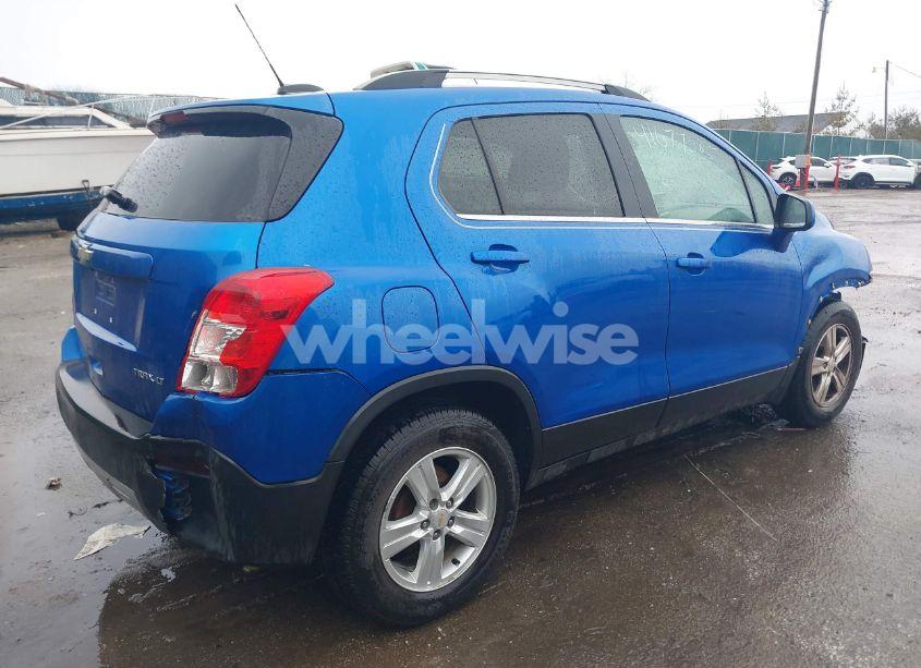 Photo 4 of 2016 Chevrolet Trax LT (VIN KL7CJLSB9GB569824)