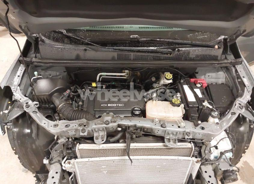 Photo 10 of 2019 Chevrolet Trax LT (VIN KL7CJLSB9KB903147)