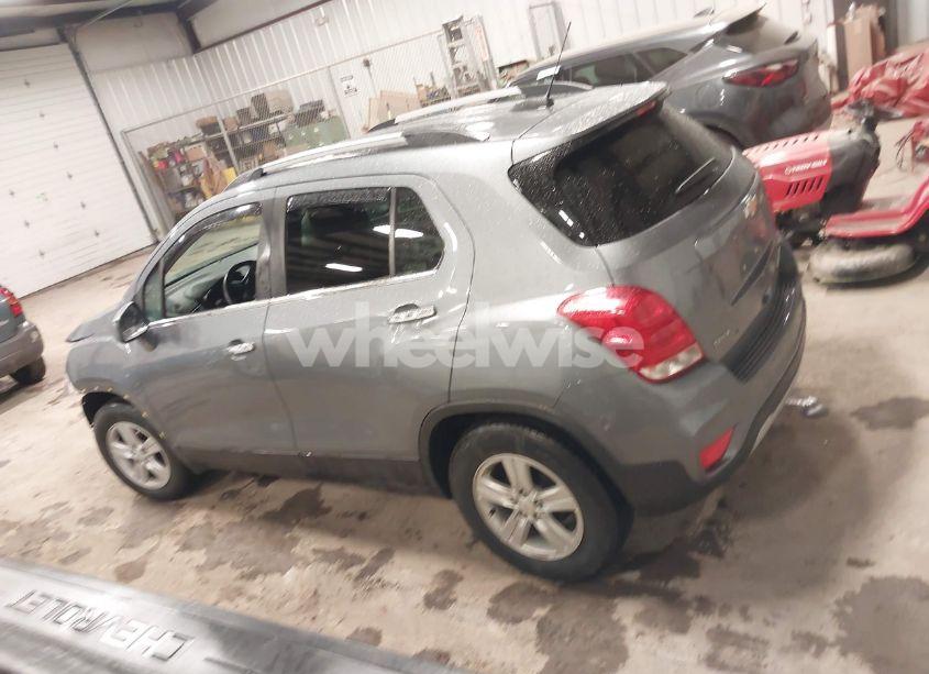 Photo 14 of 2019 Chevrolet Trax LT (VIN KL7CJLSB9KB903147)