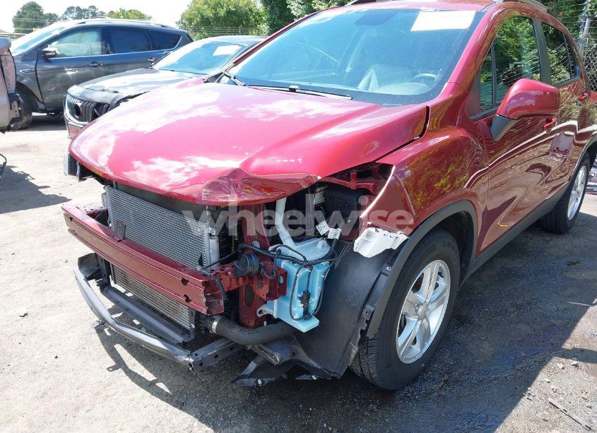 Photo 6 of 2021 Chevrolet Trax FWD LT (VIN KL7CJLSB9MB329555)