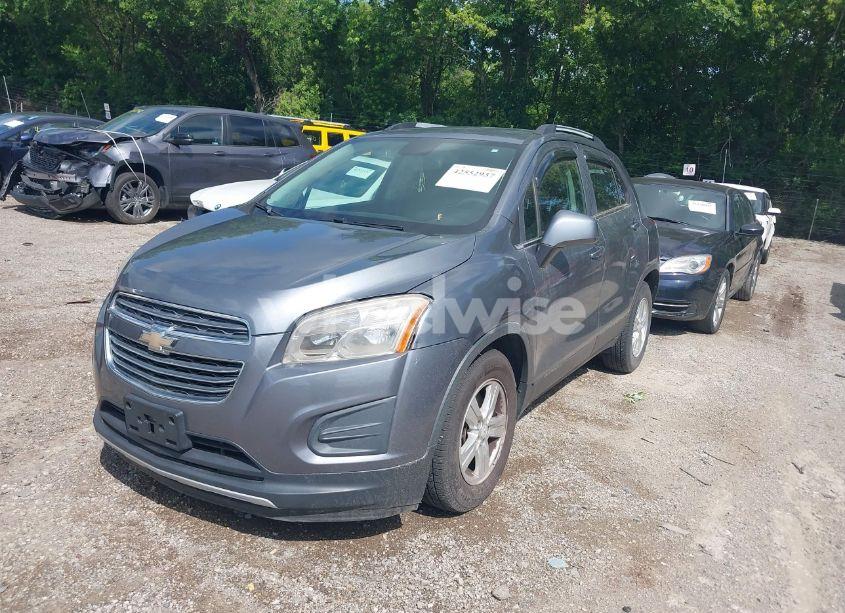 Photo 2 of 2015 Chevrolet Trax LT (VIN KL7CJLSBXFB059478)