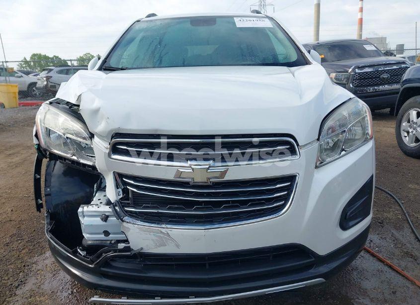 Photo 12 of 2015 Chevrolet Trax LT (VIN KL7CJLSBXFB077513)