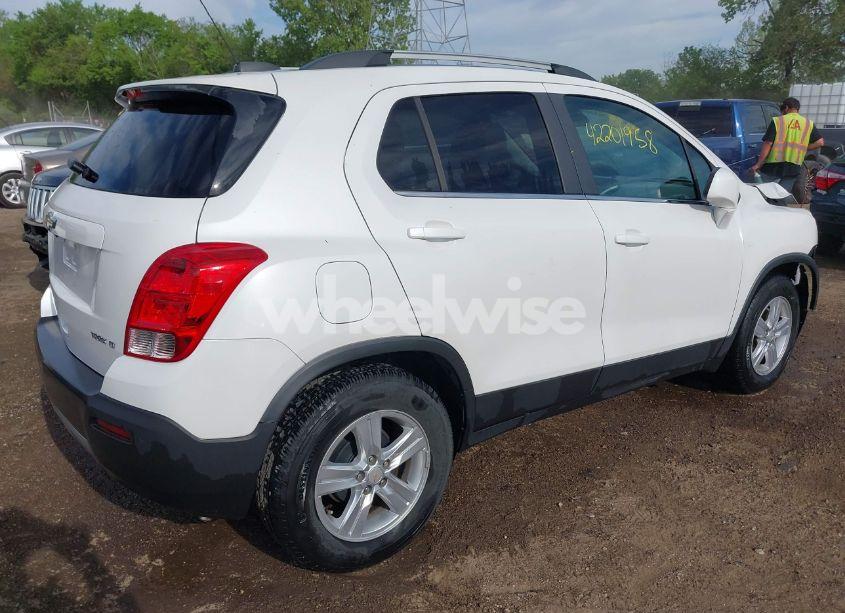 Photo 4 of 2015 Chevrolet Trax LT (VIN KL7CJLSBXFB077513)