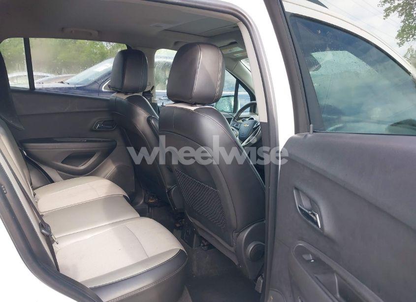 Photo 8 of 2015 Chevrolet Trax LT (VIN KL7CJLSBXFB077513)
