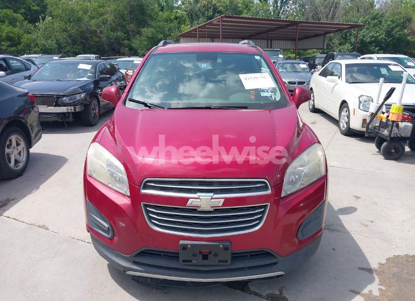 Photo 6 of 2015 Chevrolet Trax LT (VIN KL7CJLSBXFB153599)