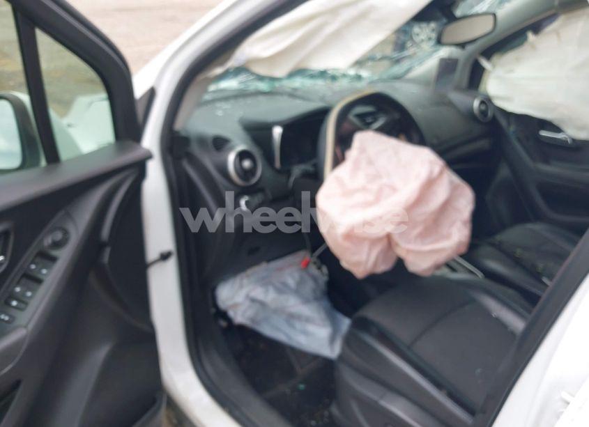 Photo 5 of 2015 Chevrolet Trax LT (VIN KL7CJLSBXFB215342)