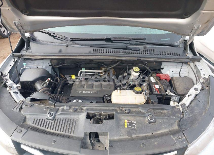 Photo 10 of 2019 Chevrolet Trax LT (VIN KL7CJLSBXKB917249)