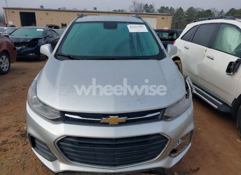 Photo 11 of 2019 Chevrolet Trax LT (VIN KL7CJLSBXKB917249)