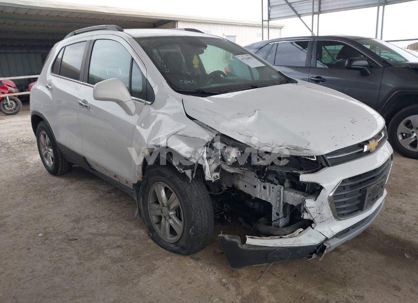 2020 Chevrolet Trax FWD LT (VIN KL7CJLSBXLB010793) main photo
