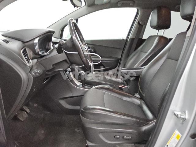 Photo 10 of 2021 CHEVROLET TRAX 1LT (VIN KL7CJLSM2MB374452)