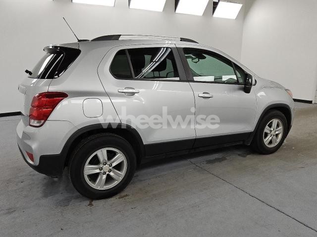 Photo 5 of 2021 CHEVROLET TRAX 1LT (VIN KL7CJLSM2MB374452)