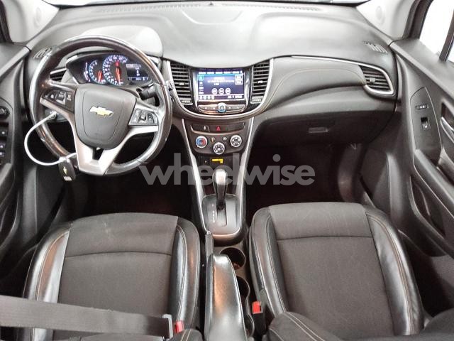 Photo 6 of 2021 CHEVROLET TRAX 1LT (VIN KL7CJLSM2MB374452)