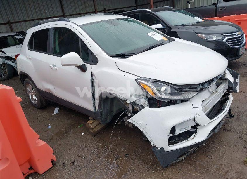 2022 Chevrolet Trax FWD LT (VIN KL7CJLSM4NB500909) main photo