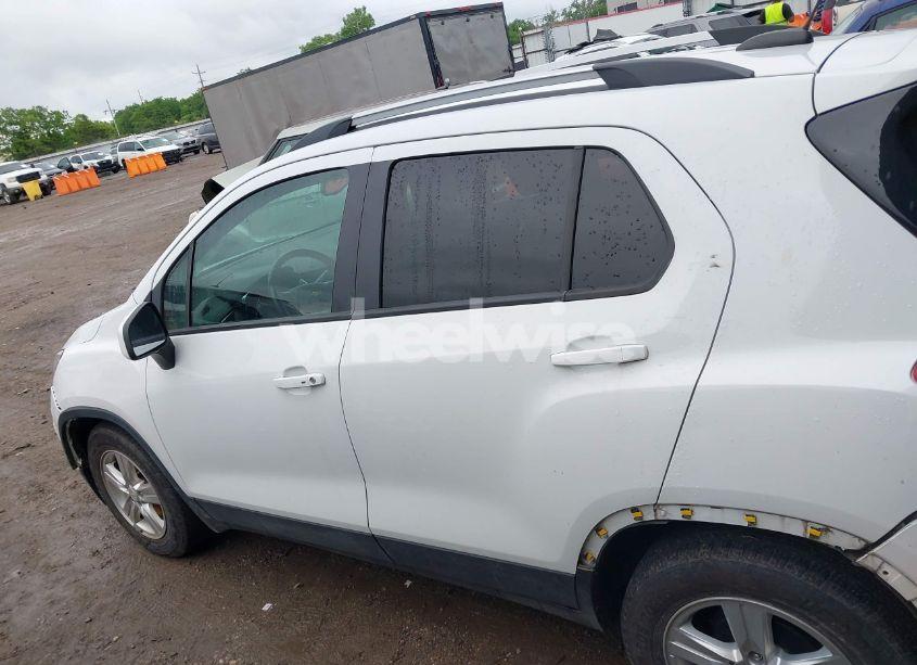 Photo 14 of 2022 Chevrolet Trax FWD LT (VIN KL7CJLSM4NB500909)