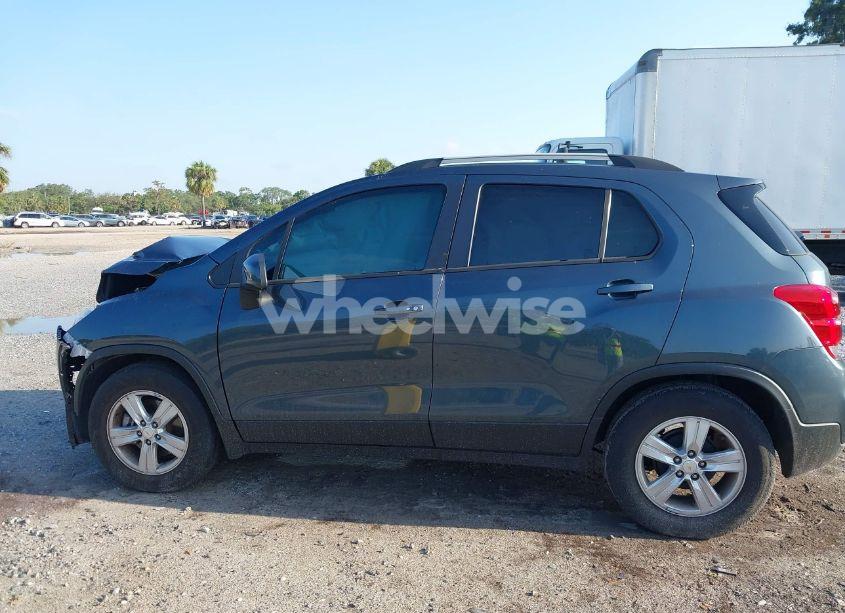 Photo 14 of 2022 Chevrolet Trax FWD LT (VIN KL7CJLSM5NB530968)