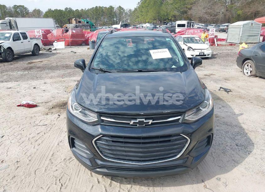 Photo 12 of 2022 Chevrolet Trax FWD LT (VIN KL7CJLSM7NB513928)