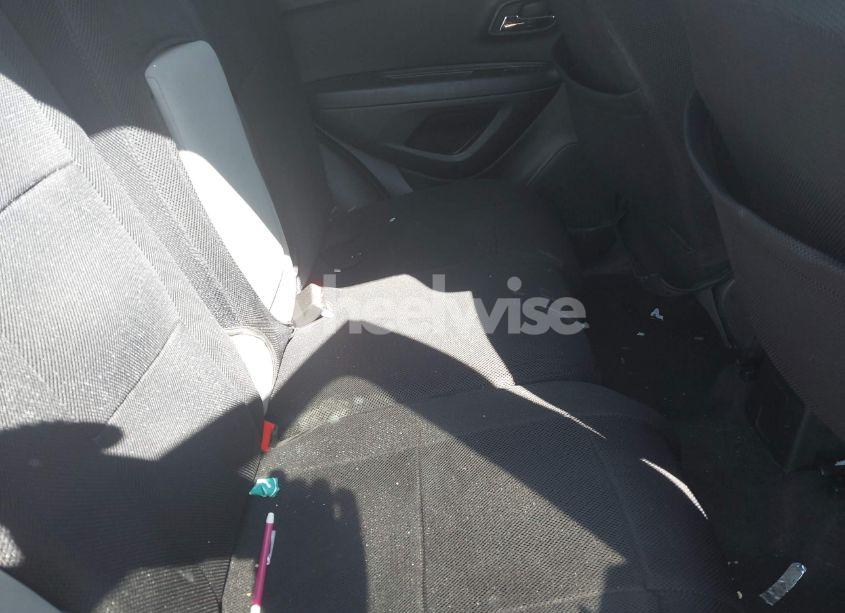 Photo 8 of 2016 Chevrolet Trax 1LS (VIN KL7CJNSB0GB695291)