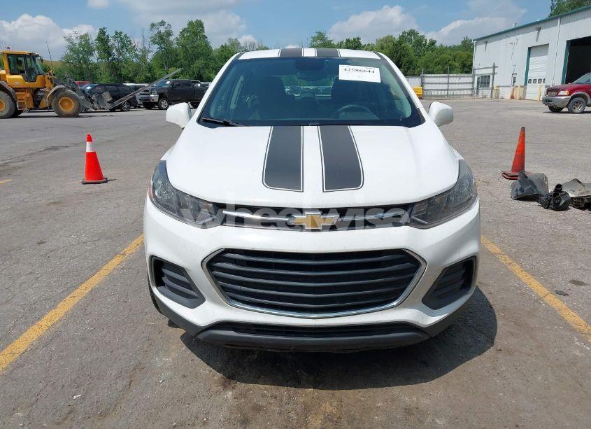 Photo 13 of 2017 Chevrolet Trax LS (VIN KL7CJNSB1HB208276)