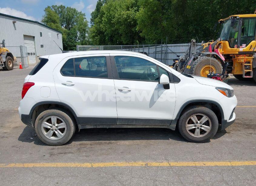 Photo 14 of 2017 Chevrolet Trax LS (VIN KL7CJNSB1HB208276)