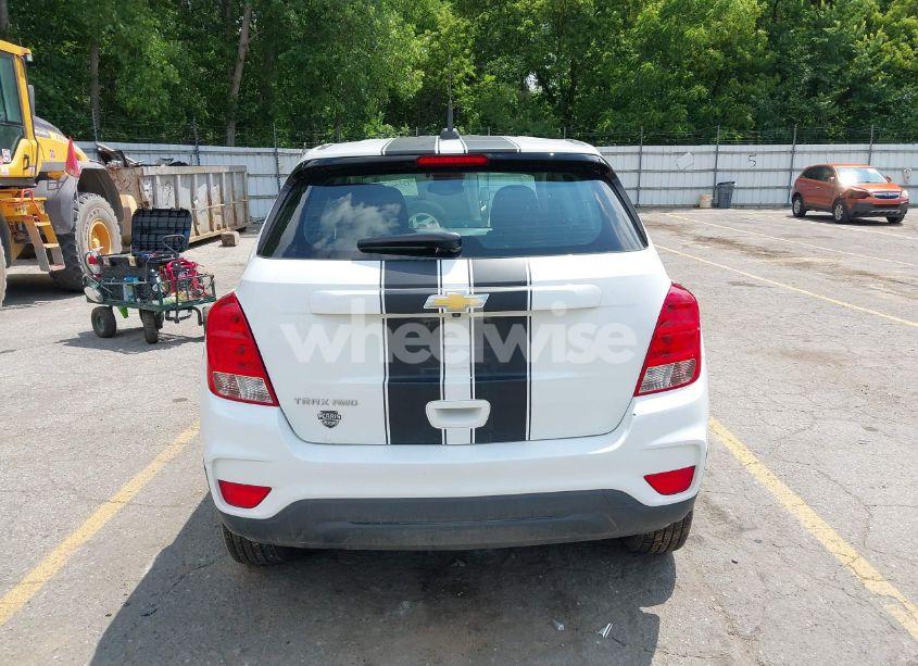 Photo 17 of 2017 Chevrolet Trax LS (VIN KL7CJNSB1HB208276)