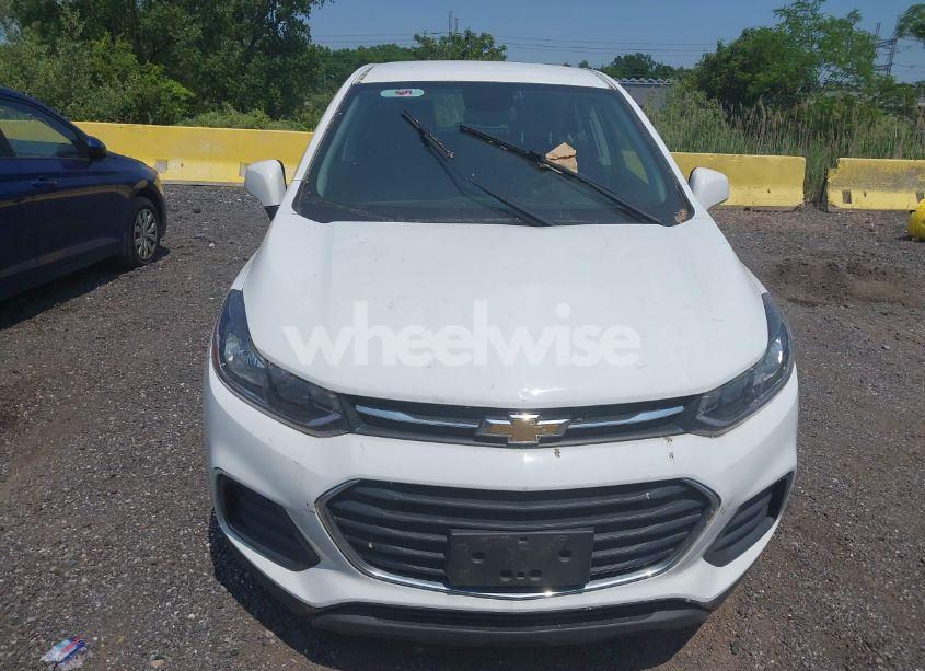 Photo 12 of 2017 Chevrolet Trax LS (VIN KL7CJNSB2HB182626)