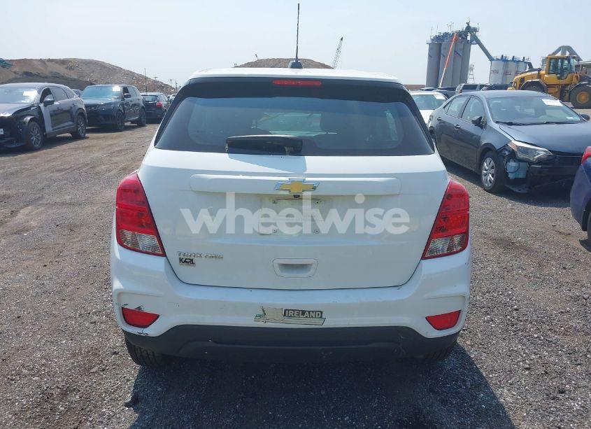 Photo 16 of 2017 Chevrolet Trax LS (VIN KL7CJNSB2HB182626)